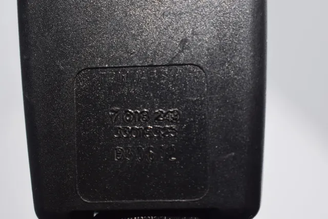 Rear Middle Seat Buckle