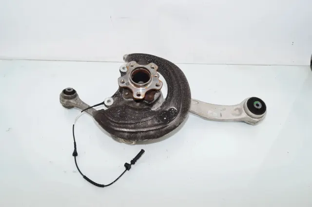 Front Right Wheel Hub