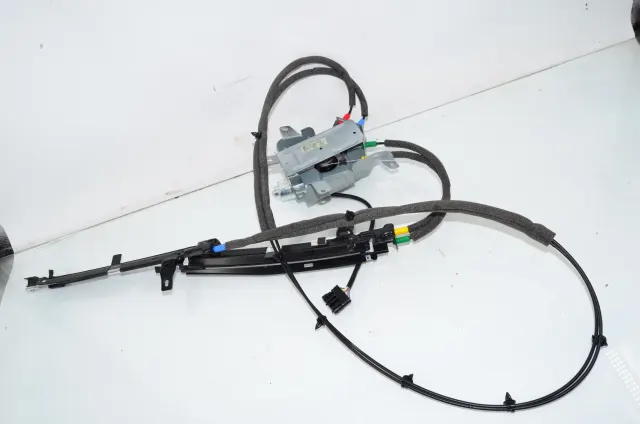 Rear Parcel Shelf Right Rail Cover