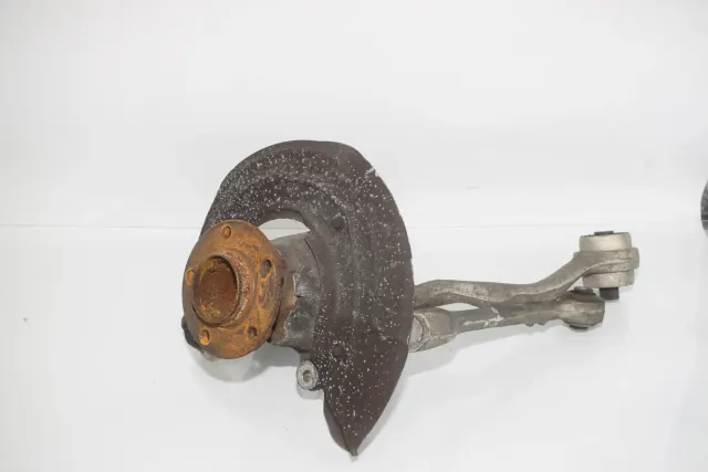 Front Right Wheel Hub