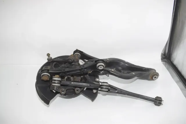 Rear Right Wheel Hub