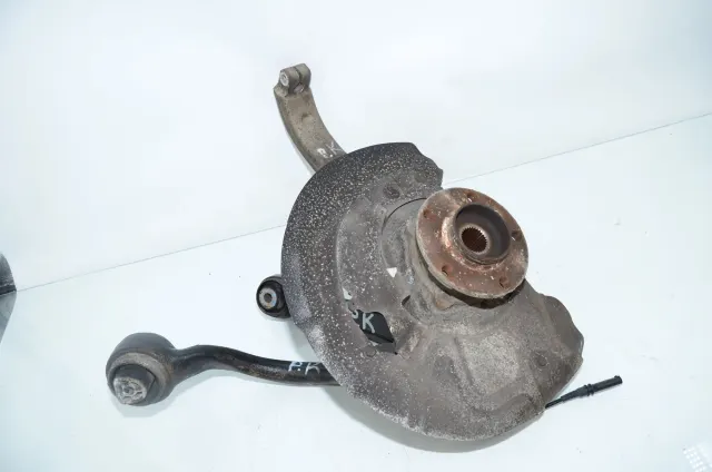 Front Left Wheel Hub