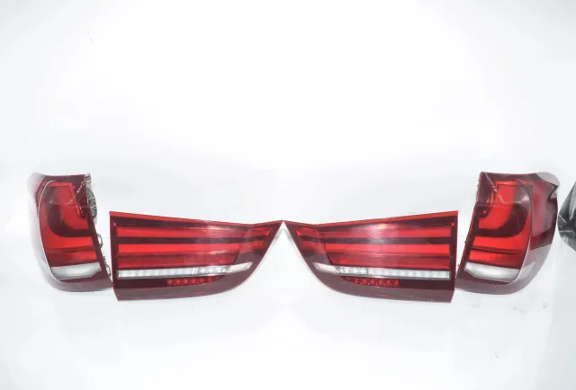 Rear Tail Light Set