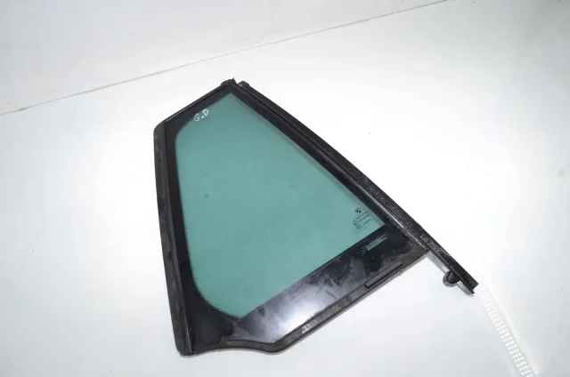 Rear Right Quarter Window