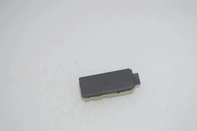 Antenna control unit