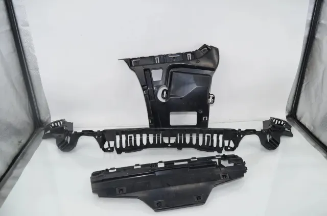 Rear Bumper Middle Bracket