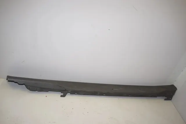 Right Side Plastic Sideskirt Cover