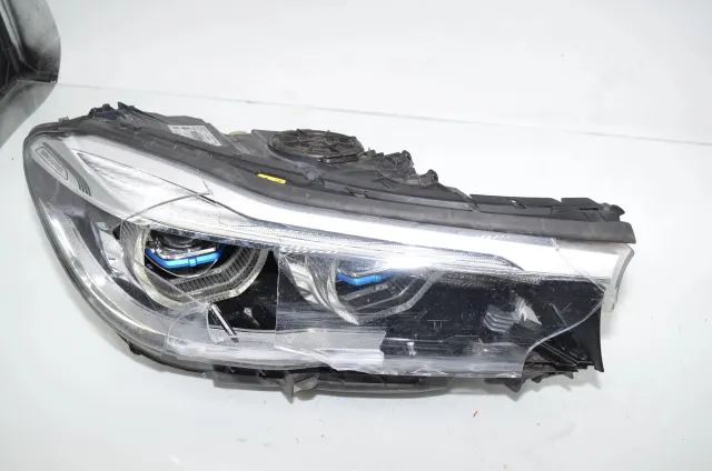 Front Right Headlight