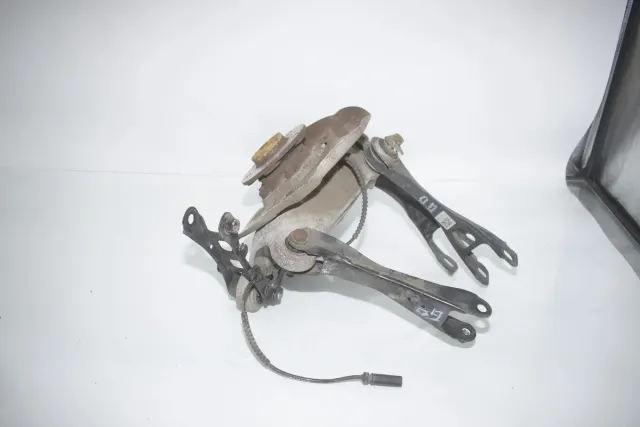 Rear Right Wheel Hub