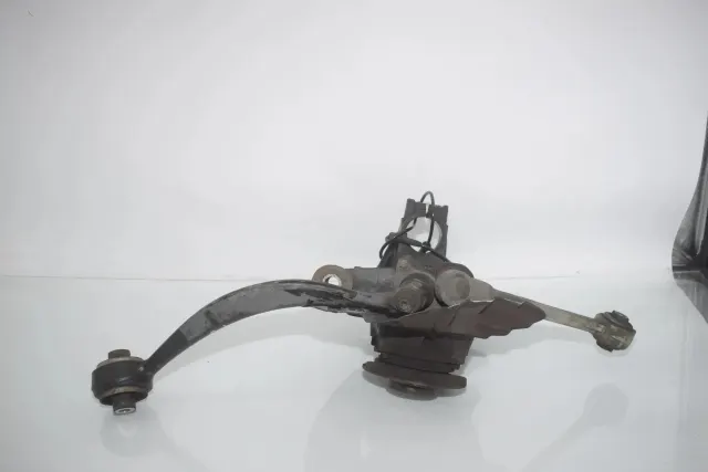 Front Right Wheel Hub