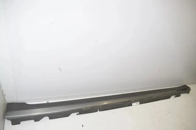 Right Side Plastic Sideskirt Cover