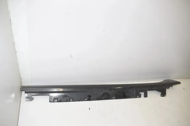 Left Side Plastic Sideskirt Cover