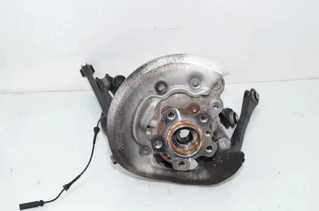 Rear Right Wheel Hub