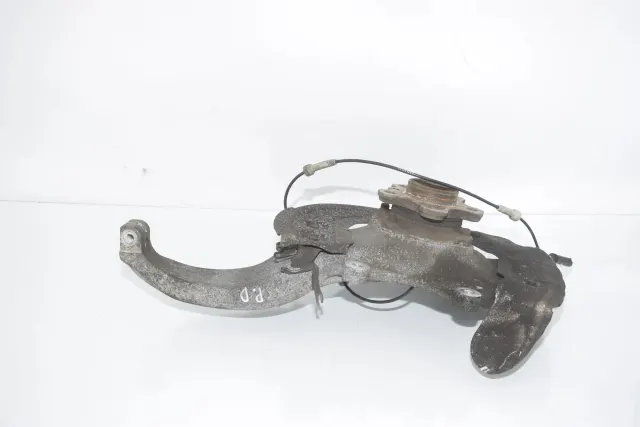 Front Right Wheel Hub