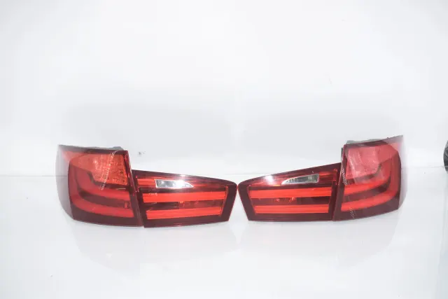 Rear Tail Light Set