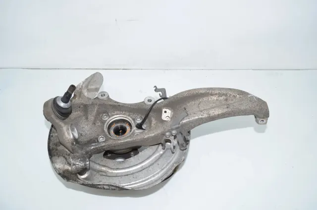 Front Left Wheel Hub