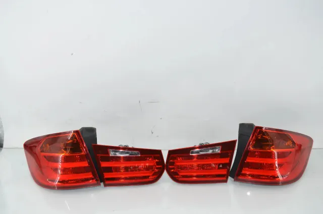 Rear Tail Light Set