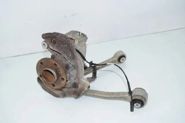 Front Right Wheel Hub