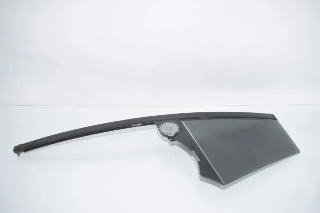 Rear Right Quarter Window