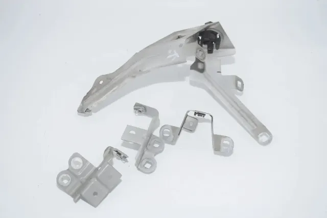 Front Left Fender Holder