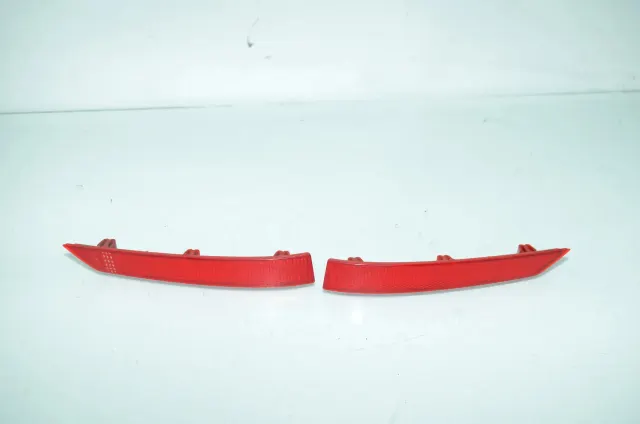 Rear Right Bumper Reflector