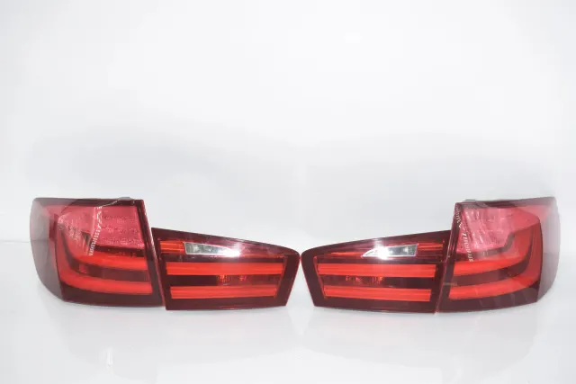 Rear Tail Light Set