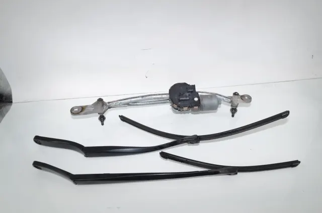 Front Windshield Wiper Mechanism
