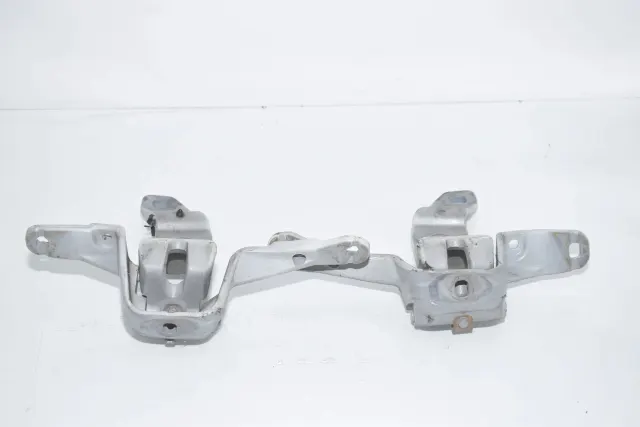 Left Side Bootlid Hinge