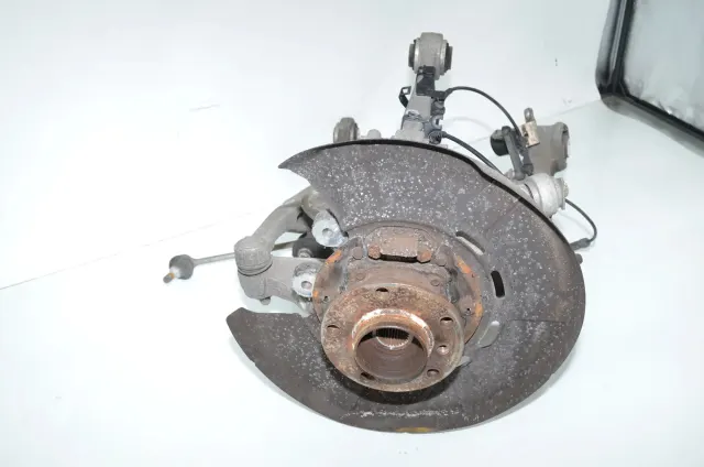 Rear Right Wheel Hub