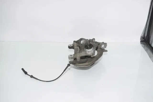 Front Right Wheel Hub