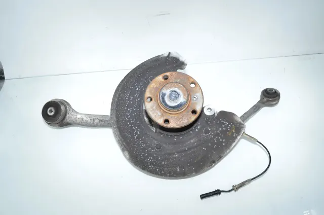 Front Left Wheel Hub
