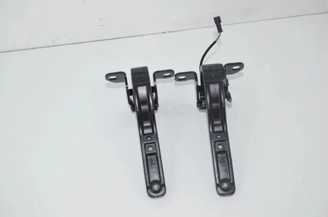 Left Side Bootlid Hinge