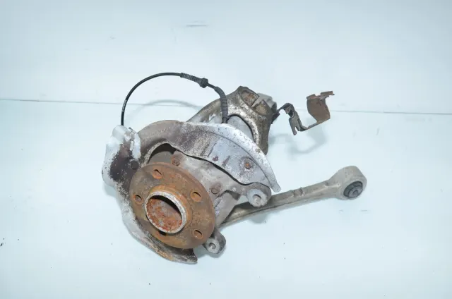 Front Left Wheel Hub