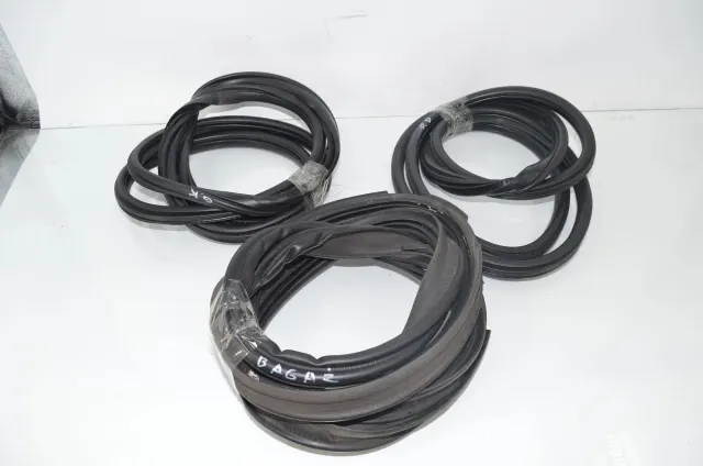 Front Right Door Seal Rubber