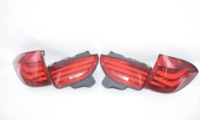 Rear Tail Light Set