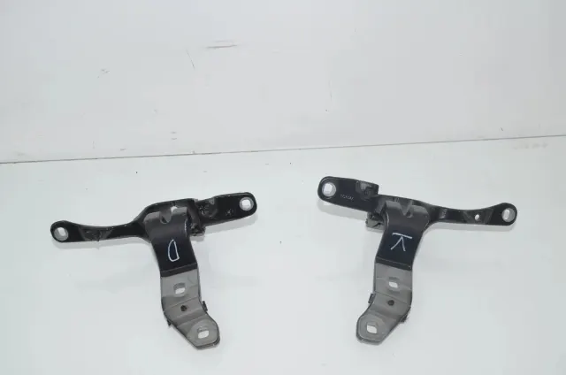 Left Side Bootlid Hinge