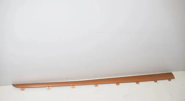 Right Side Plastic Sideskirt Cover