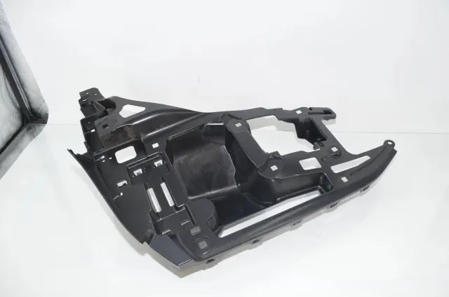 Rear Right Bumper Bracket