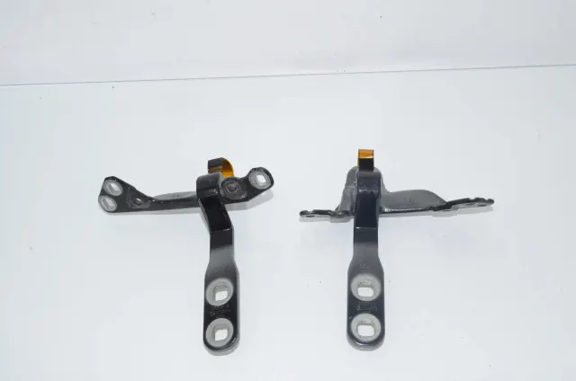 Right Side Bootlid Hinge