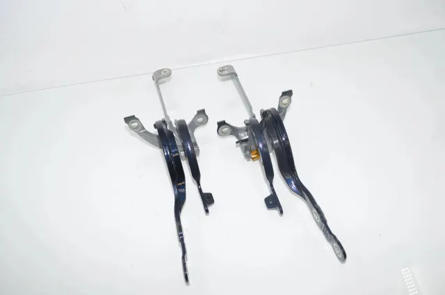 Left Side Bootlid Hinge