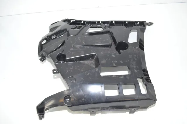 Rear Right Bumper Bracket