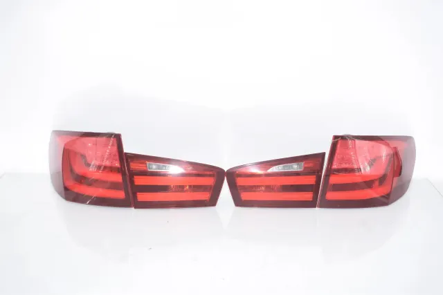 Rear Tail Light Set
