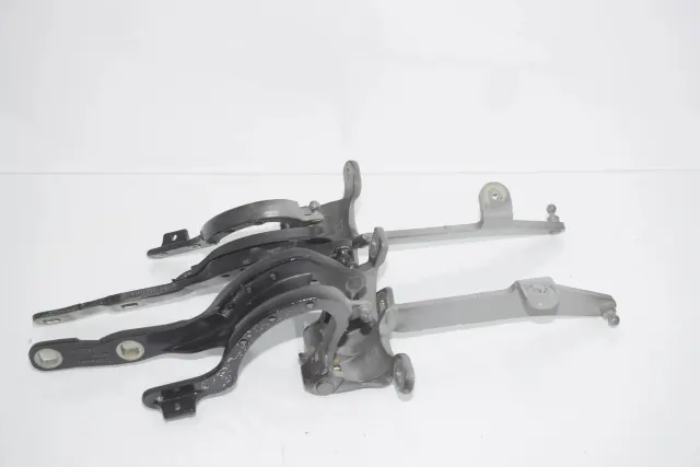 Left Side Bootlid Hinge