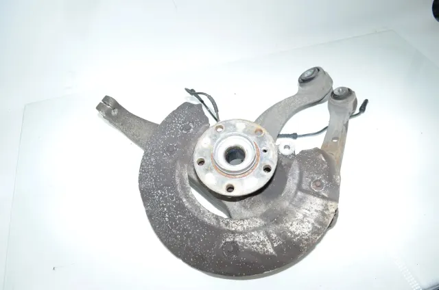 Front Left Wheel Hub