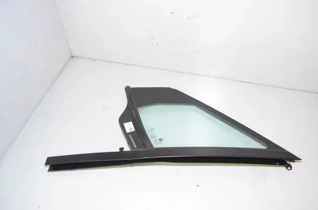Front Left Door Quarter Window