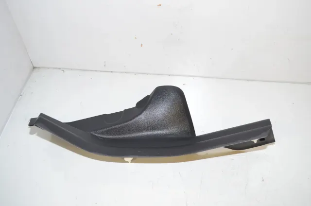 Rear Right Sill Trim