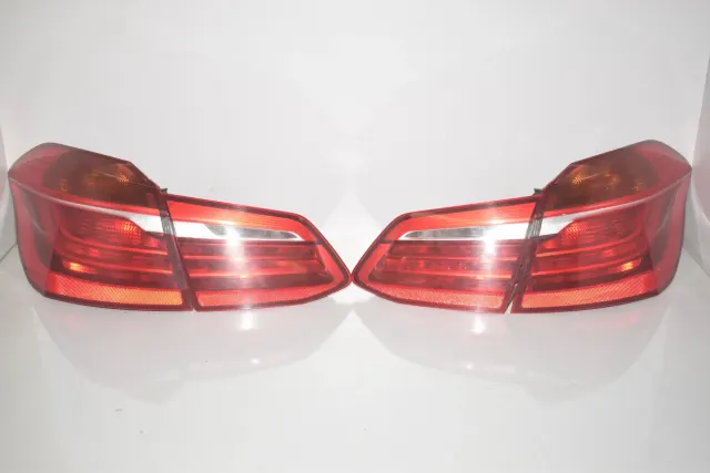 Rear Tail Light Set