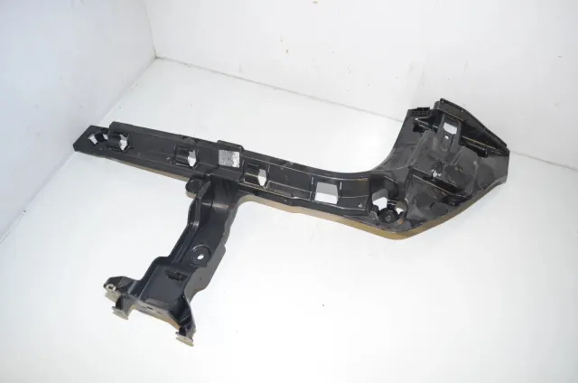 Rear Right Bumper Bracket