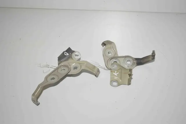 Front Right Fender Holder