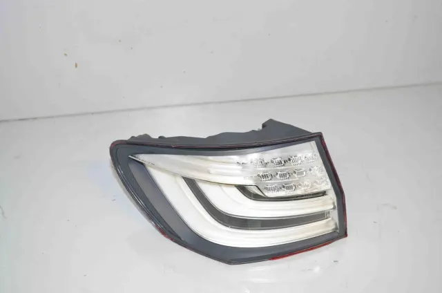 Rear Left Tail Light